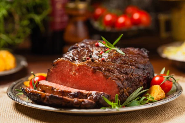 Rostbraten Rustikaler Stil Natürlicher Holzhintergrund Dunkler Stil Frontansicht — Stockfoto