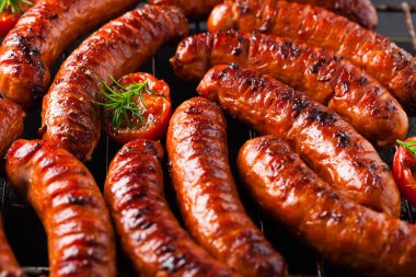 Izgara sosis. Ön görünüm. 