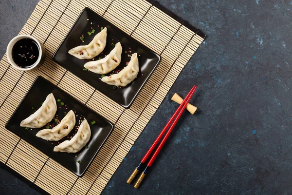 Boulettes Japonaises Originales Gyoza Avec Poulet Légumes Vue Dessus Pose — Photo