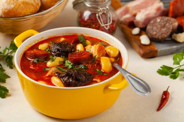 Traditional Spanish Goulash Soup Fabada Asturiana Served Yellow Clay Pot — Stock Photo, Image