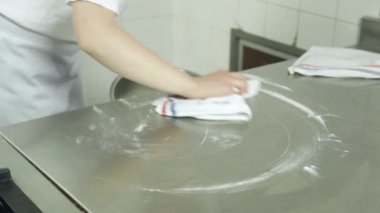 Dought hazırlama kadın