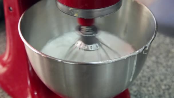 厨房搅拌机工作 — 图库视频影像
