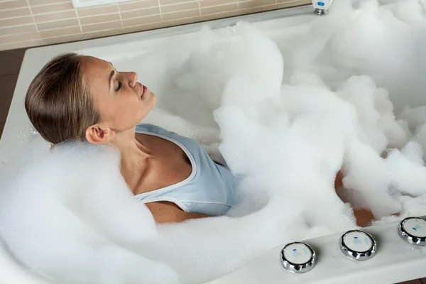 Woman taking a shower — Stock Photo, Image