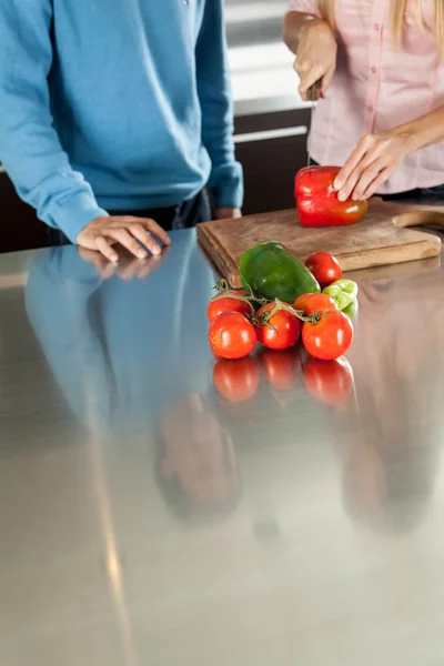 Casal de legumes cortados — Fotografia de Stock