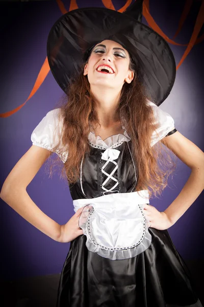 Cadılar Bayramı için giyinmiş kız — Stok fotoğraf