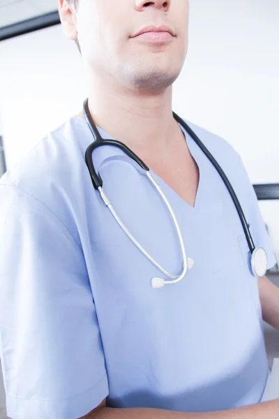 Verpleger met stethoscoop — Stockfoto