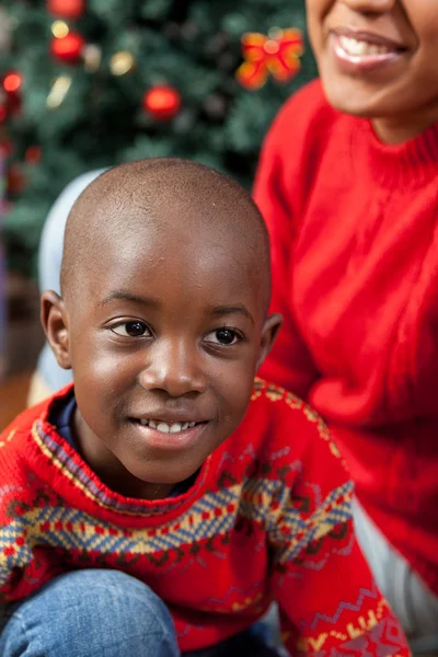 Retrato de menino negro no Natal — Fotografia de Stock