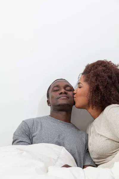 Pareja joven enamorada —  Fotos de Stock