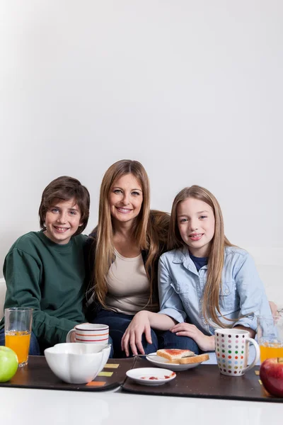 Family having the breakfast — Stock Photo, Image