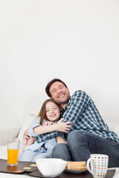 Father tickling to his daughter — Stock Photo, Image