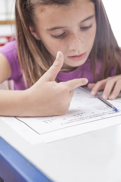 Egzersiz yaparak kız