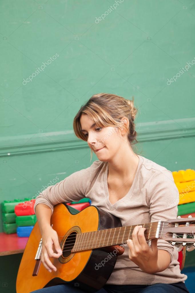 Musiklehrer für gitarre