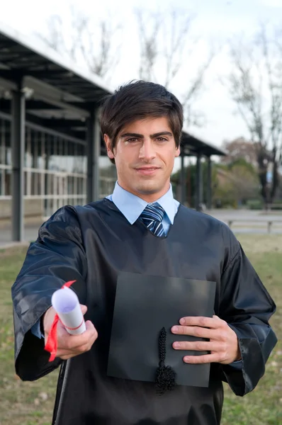 Holding lisansüstü diploması — Stok fotoğraf
