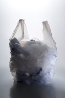 Kağıt ile plastik torba
