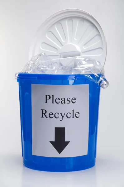 Please Recycle tekst op container — Stockfoto