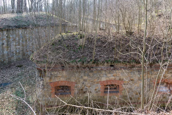 Alte zerstörte Festung — Stockfoto