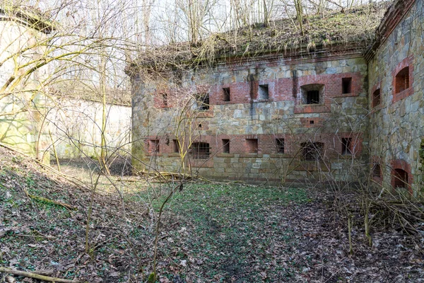 Vecchio forte in rovina — Foto Stock