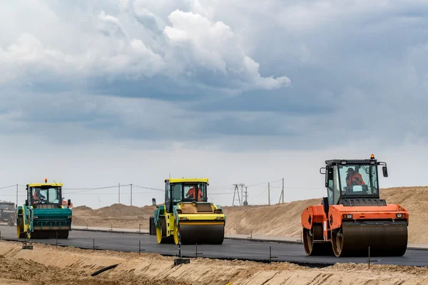 Nueva construcción de carreteras — Foto de Stock