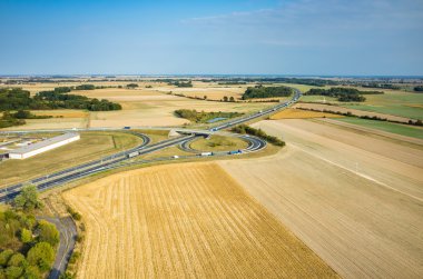 Uzun modern karayolu