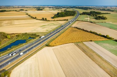 Uzun modern karayolu