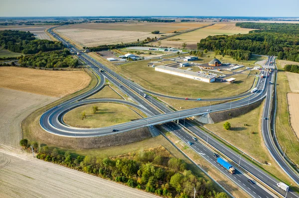 Long modern highway — Stock Photo, Image