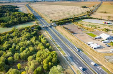 Uzun modern karayolu