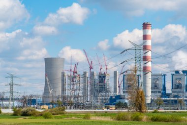 İnşaat alanında yeni moderm güç istasyonu