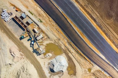 Yeni yol inşaat site havadan görünümü