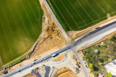 Yeni yol inşaat site havadan görünümü