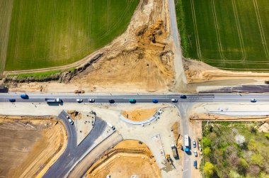 Yeni yol inşaat site havadan görünümü