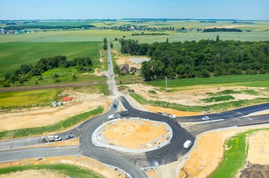 Yeni yol inşaat site havadan görünümü