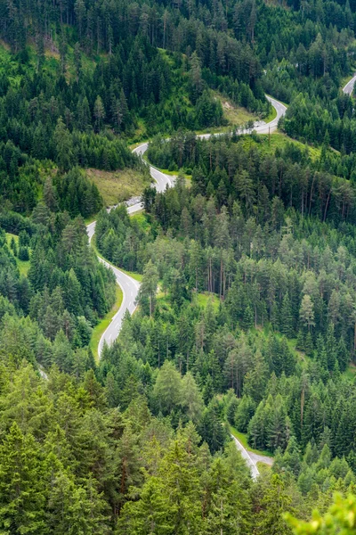 Ruta en las montañas — Foto de Stock