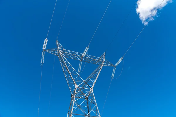 Powerline and the blue clear sky — Stock Photo, Image