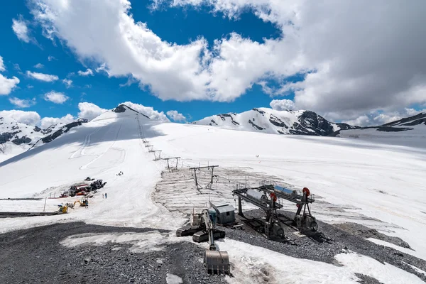 Skistation in de hoge Alpen — Stockfoto
