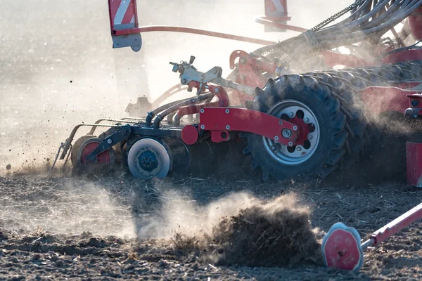 Travaux sur le terrain des tracteurs — Photo
