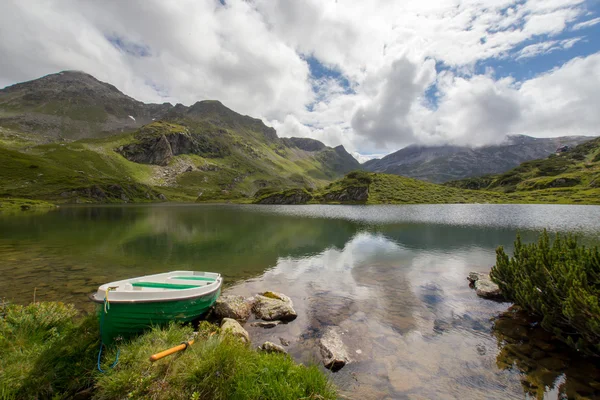 Lago — Foto de Stock