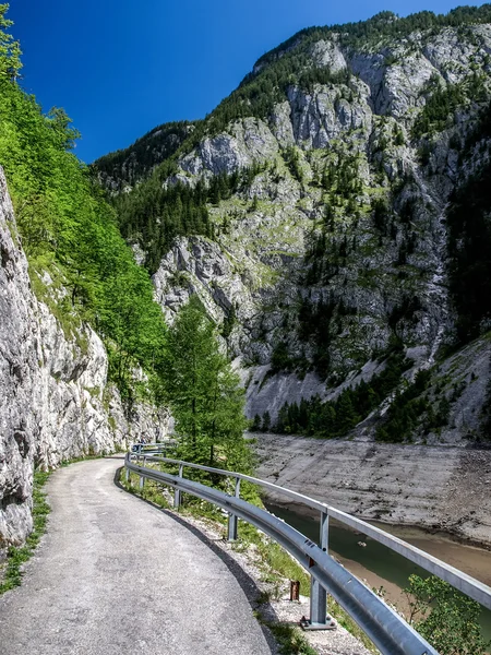 Yüksek dağlar Avusturya