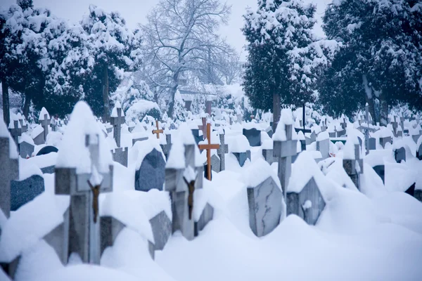 Zimowe cementery — Zdjęcie stockowe