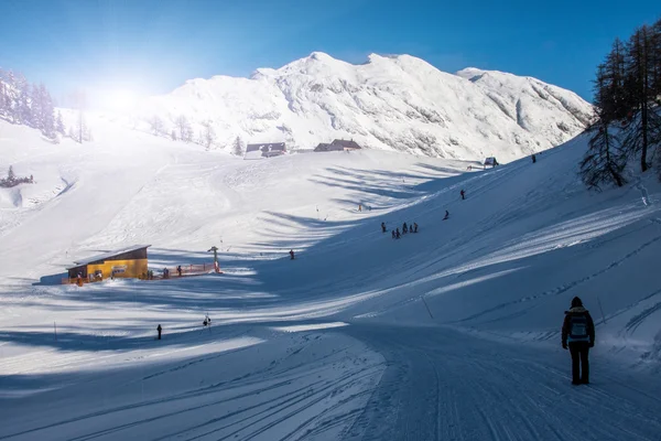 Stacja narciarska zima — Zdjęcie stockowe