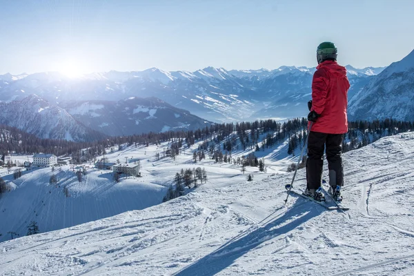 Günbatımını izleyen turistler
