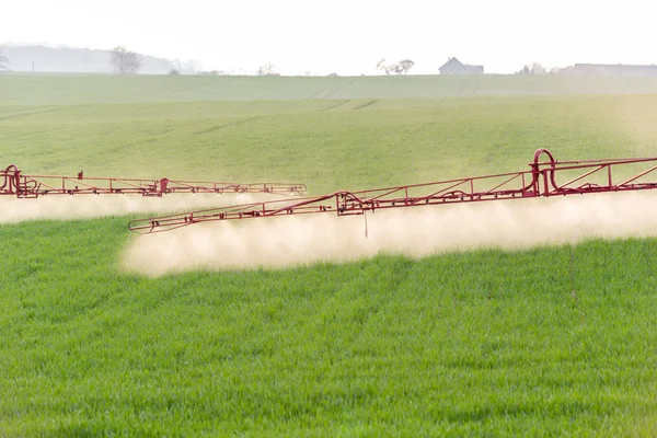 Spraying — Stock Photo, Image