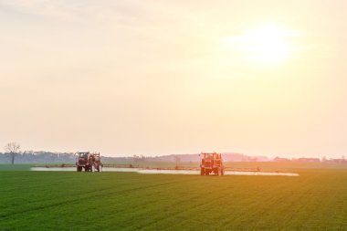 Püskürtme makinesi