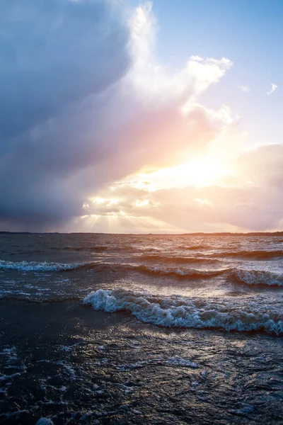 Winderig meer — Stockfoto