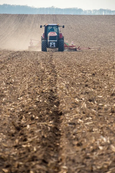 Tractor on the field — Stock Photo, Image