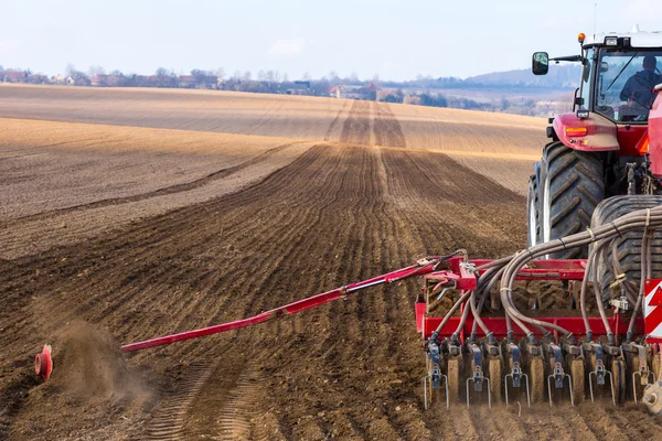 Spring field works — Stock Photo, Image