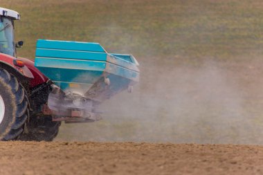 Bahar alan çalışır
