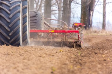 Bahar alan çalışır