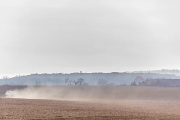 Voorjaar veld werkt — Stockfoto