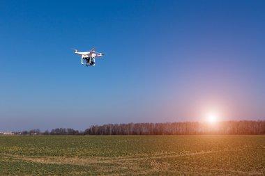 küçük casus uçak