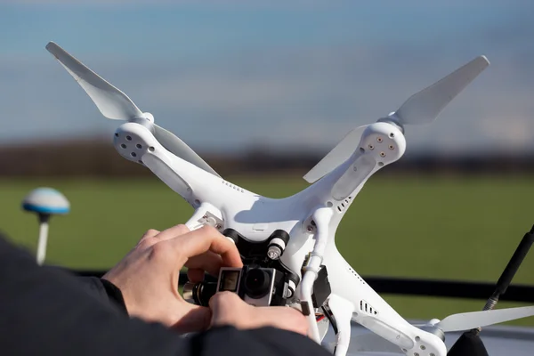 Drone nas mãos — Fotografia de Stock